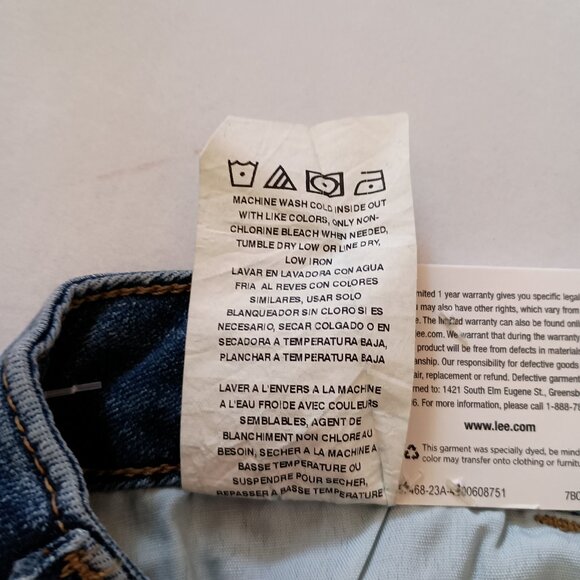 Lee Denim Mid Rise Shorts Women’s Size 14 NWT - Picture 7 of 12